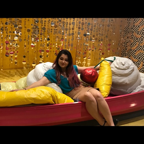 Meet your Posher, Francesca - Picture 3 of 6